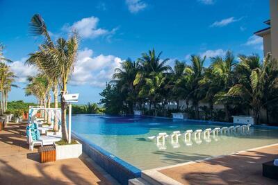 Now Emerald Cancun Resort 5*