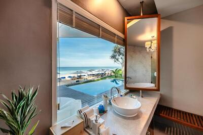 Aleenta Phuket Resort & Spa 5*