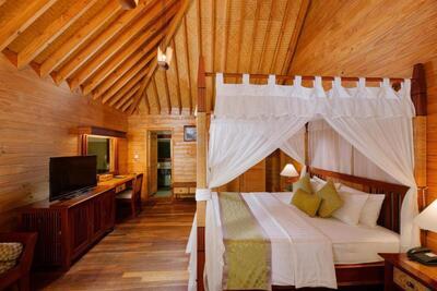Bandos Maldives Resort 4*