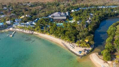 The Ravenala Attitude Resort 4*