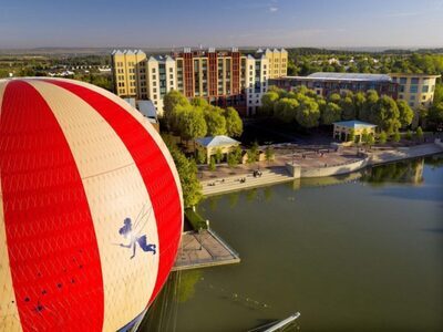 Disney’s Hotel New York®, The Art of Marvel 4*