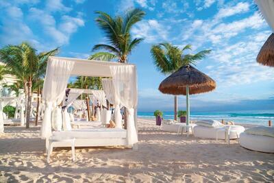 Now Emerald Cancun Resort 5*