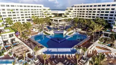 Now Emerald Cancun Resort 5*