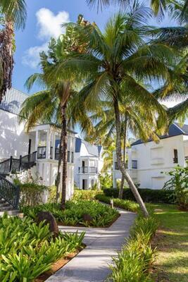 The Ravenala Attitude Resort 4*