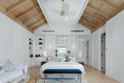 Bandos Maldives Resort 4*