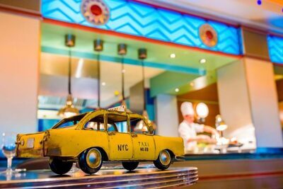 Disney’s Hotel New York®, The Art of Marvel 4*